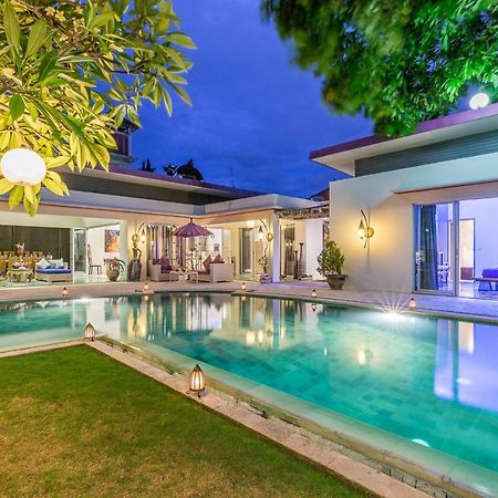 Villa Purple Legian Esterno foto